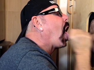 Amateur gay dude gives a straight a blowjob in glory hole
