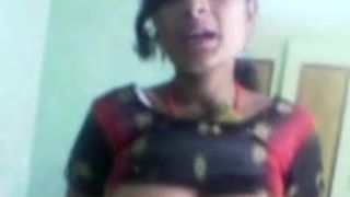 Indian tite bobs  and pussy swings
